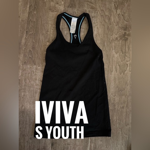 Athletic wear - Picture 2 of 3